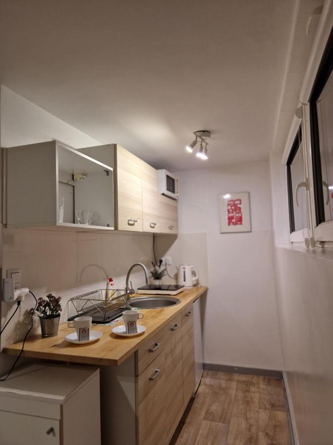 Central Studio Apartments Warszawa Exteriör bild
